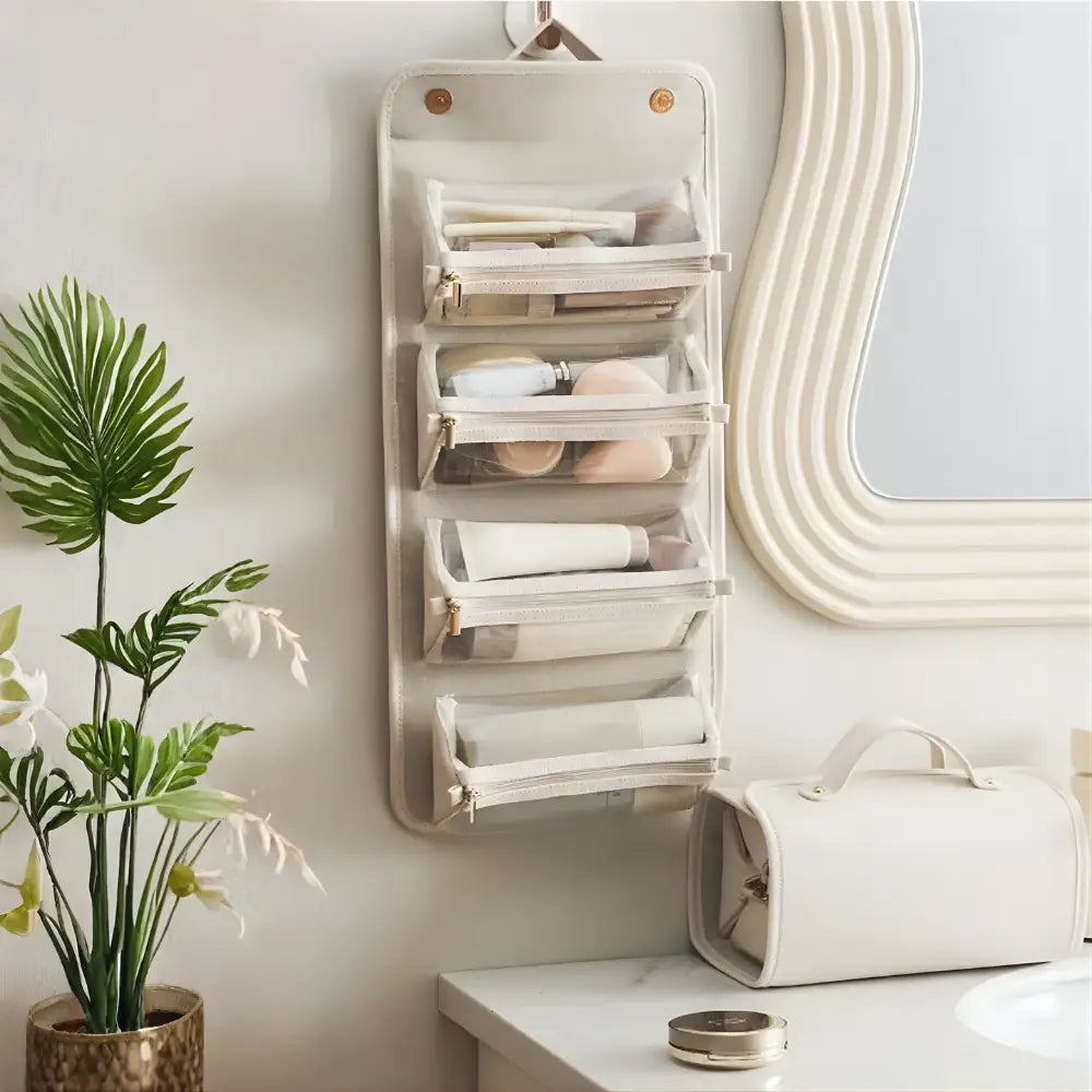 Trousse de Toilette à Suspendre : L'Alliée de Vos Déplacements