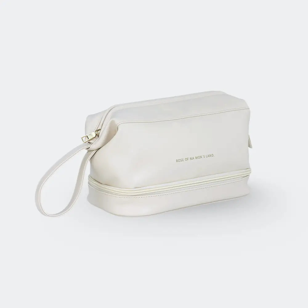jolie trousse de toilette femme blanc