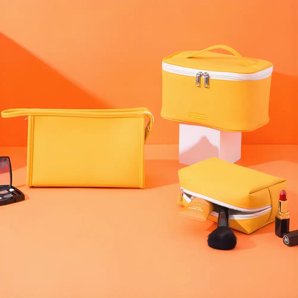 kit trousse de toilette voyage avion orange design