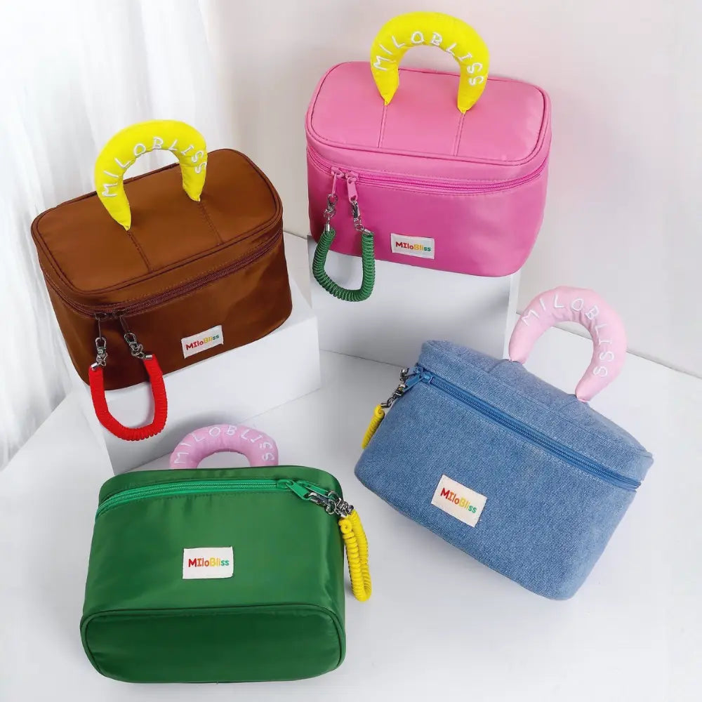 trousse de toilette enfant garcon fond blanc