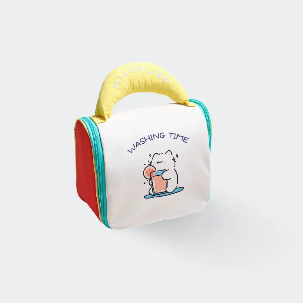 trousse de toilette enfant jaune fond blanc